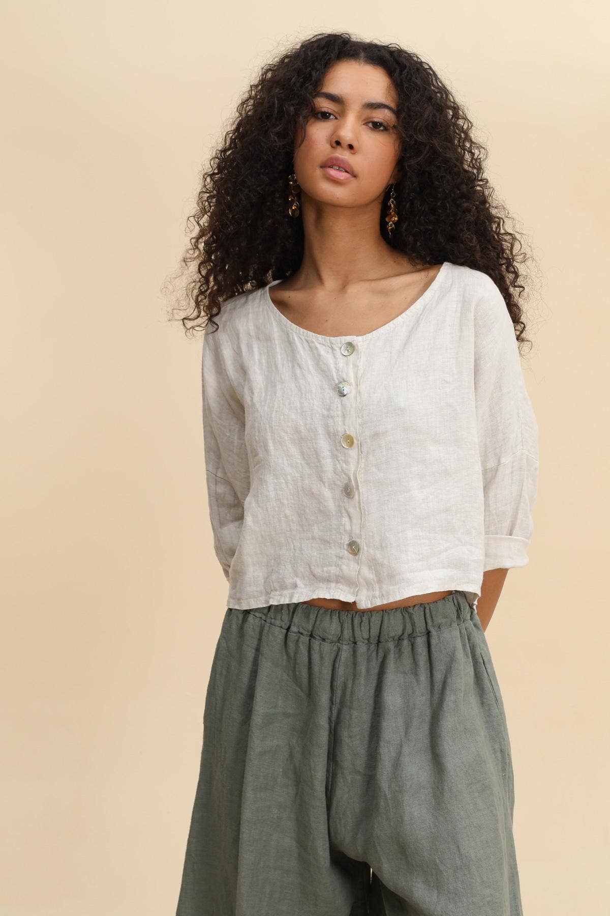 3/4 Sleeve Linen button up Top in Forget-Me-Not