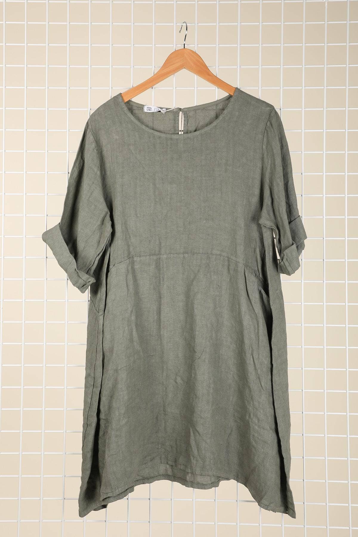 Short Linen Dress with Pockets in Lichen