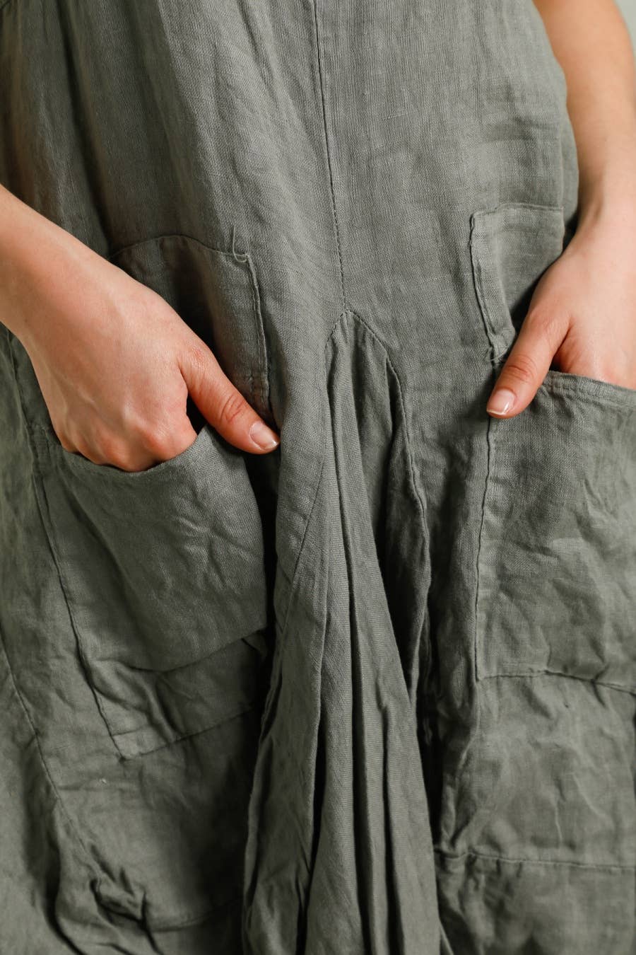 Linen Sleeveless Midi Dress in Lichen