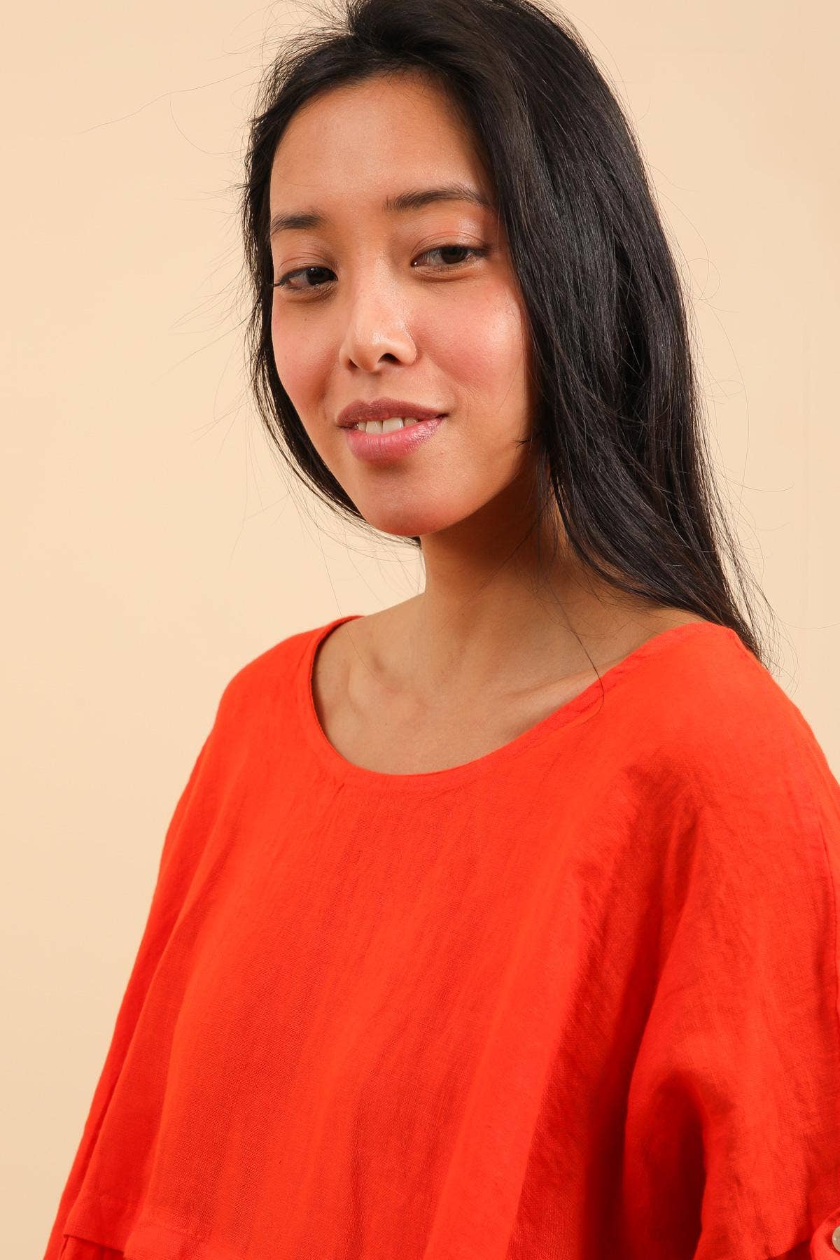 Short Sleeve Linen Tunic in Soot