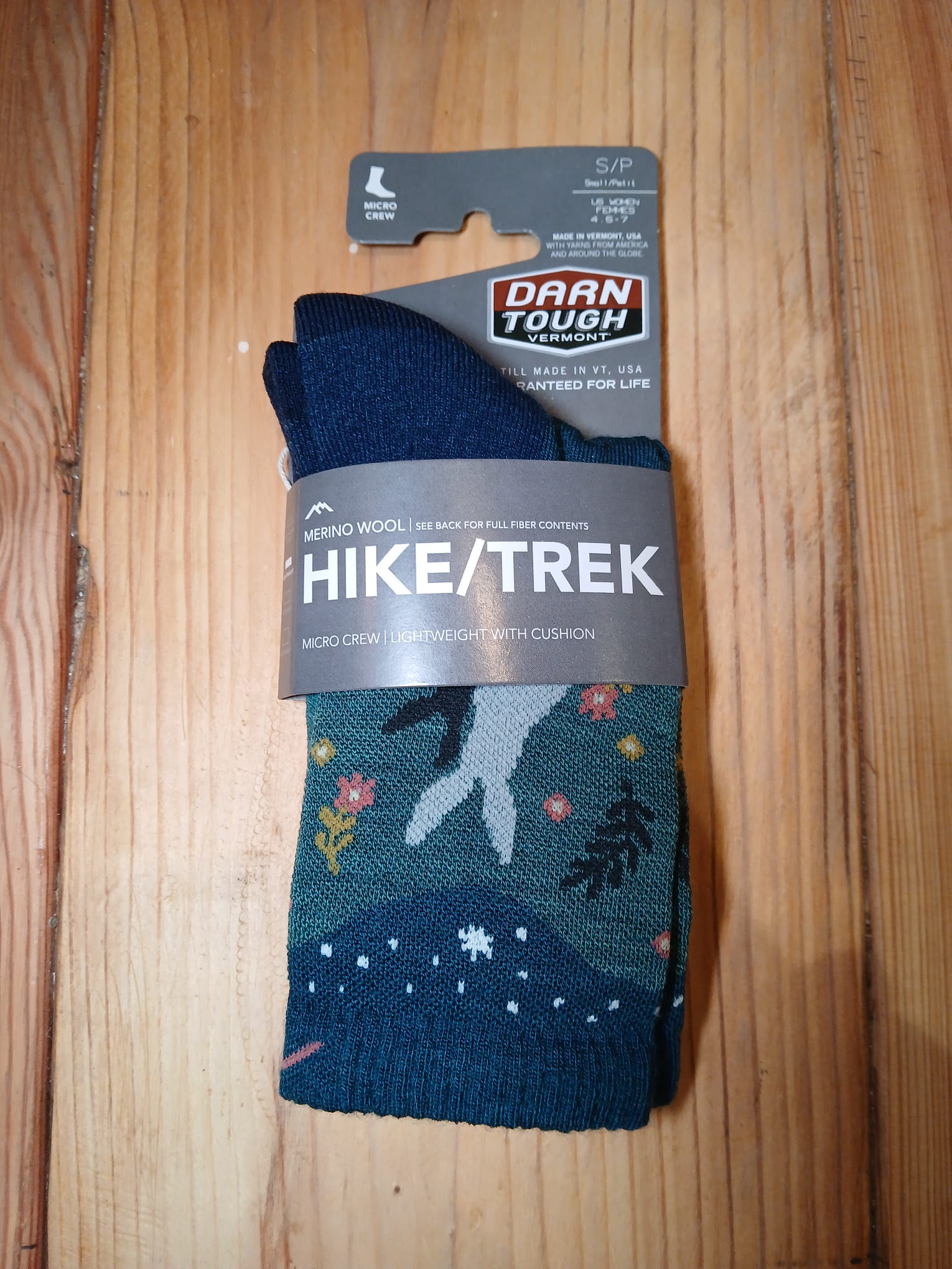 Darn Tough Lightweight Crew Critter Club Eclipse Socks Womens