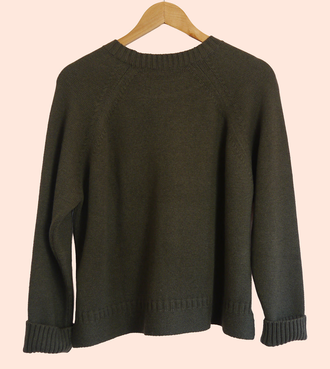 Lambswool/Cashmere Boxy Crew Neck Jumper in Fir Green