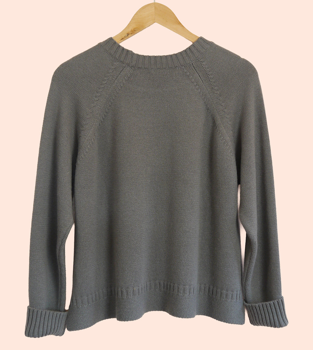 Lambswool/Cashmere Boxy Crew Neck Jumper in Smoke