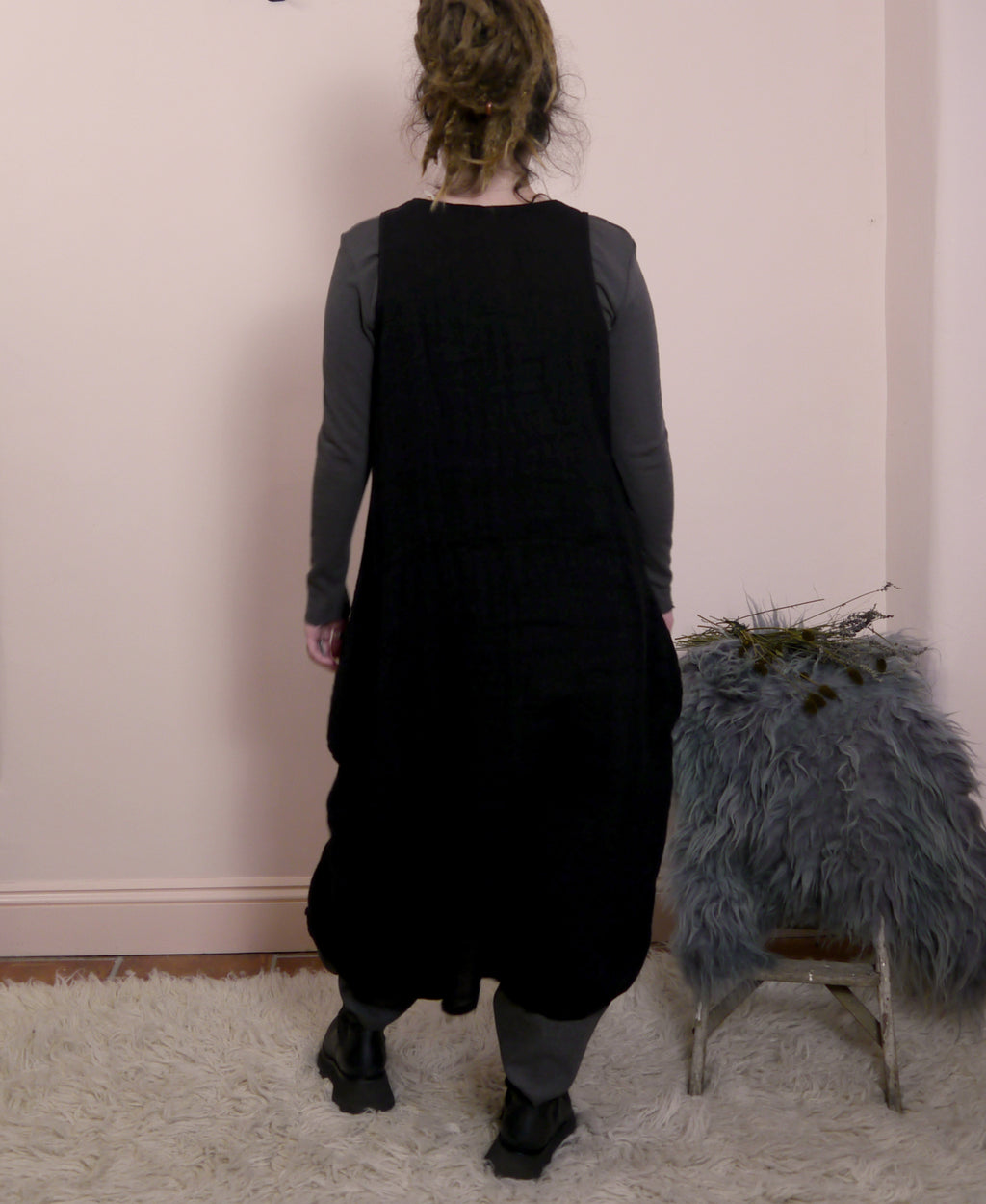 Linen Sleeveless Maxi Cocoon Dress with Pockets in Black