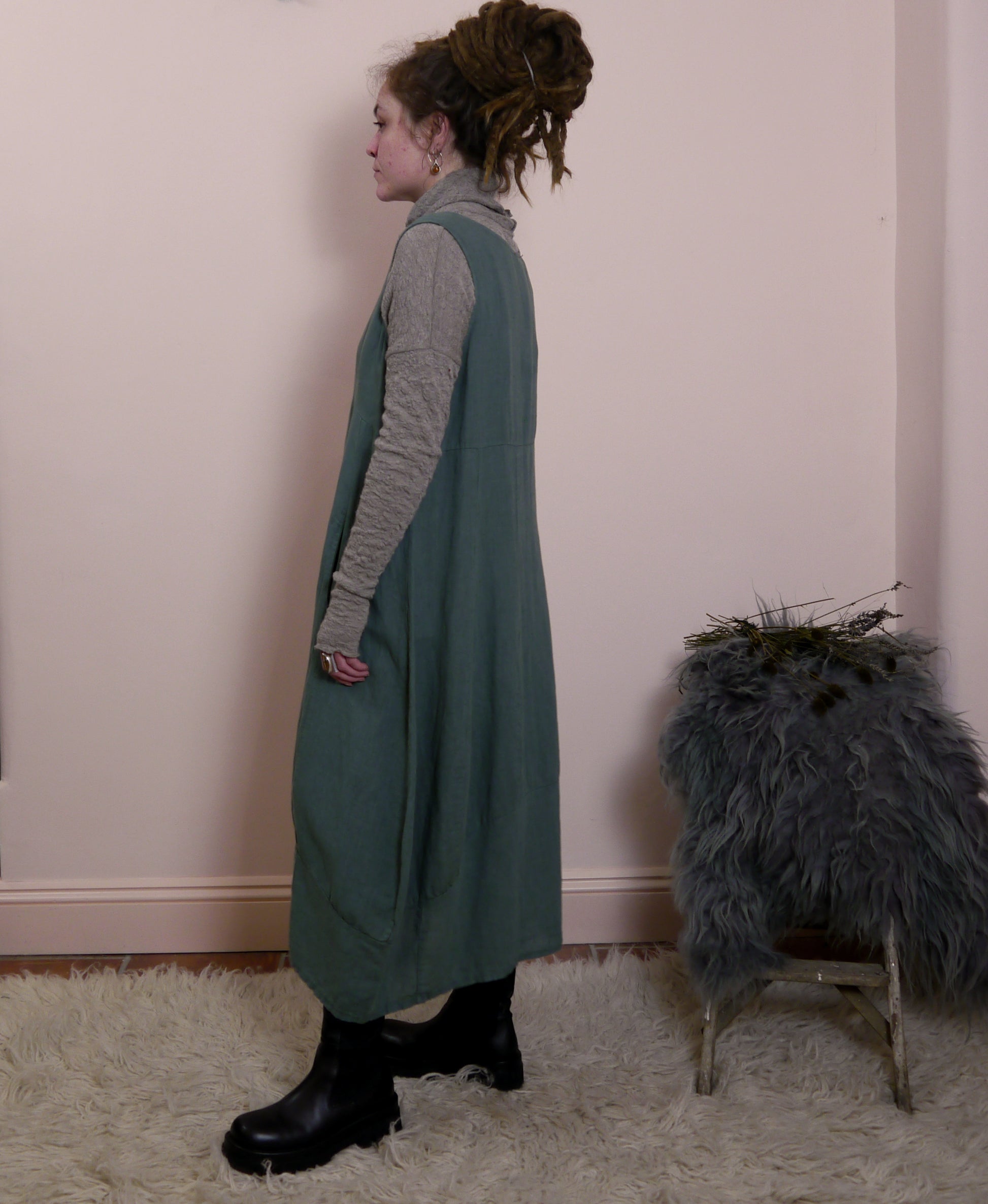 Sleeveless Linen Midi Dress in Forest