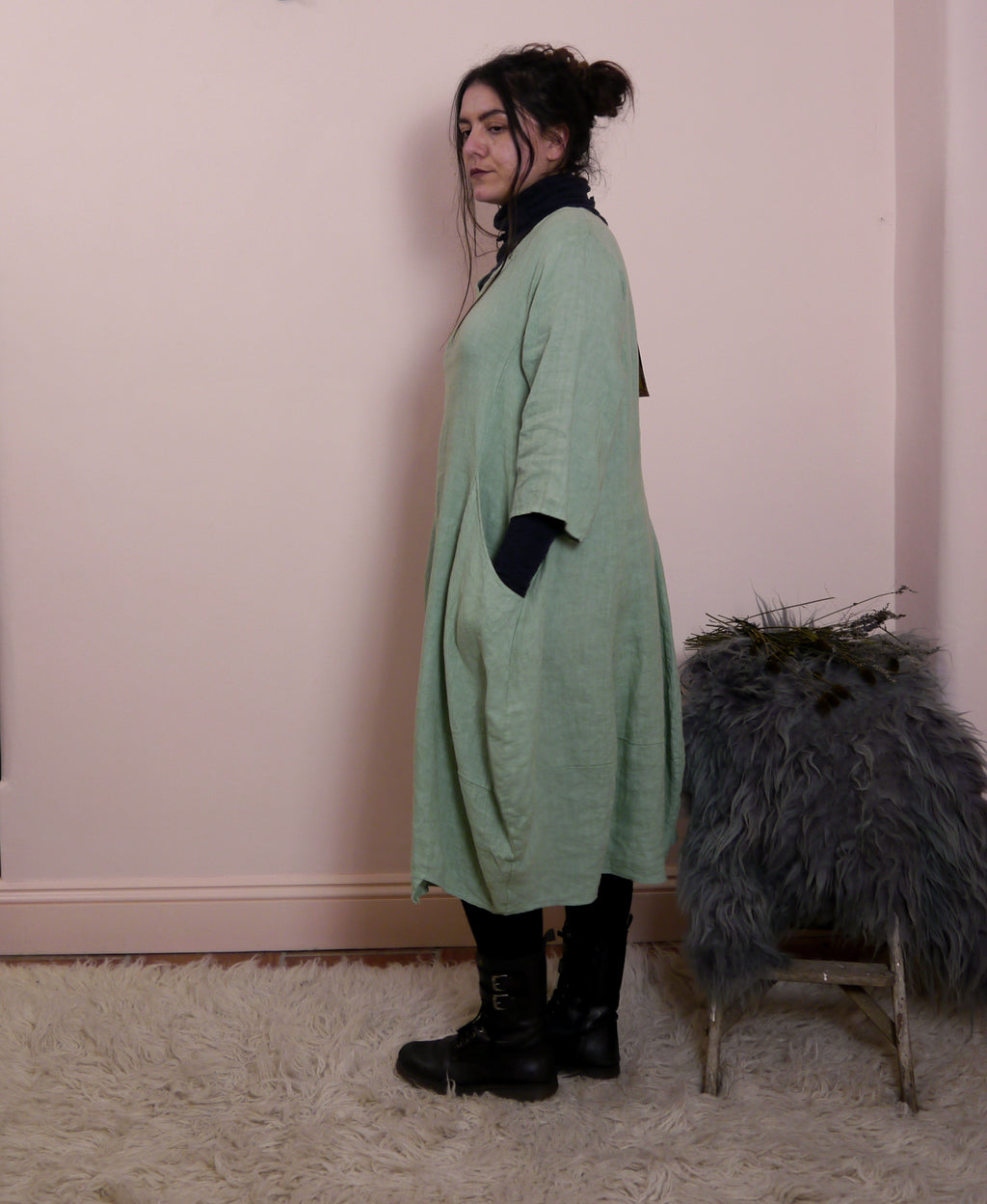 Linen V-neck Maxi Dress in Seafoam