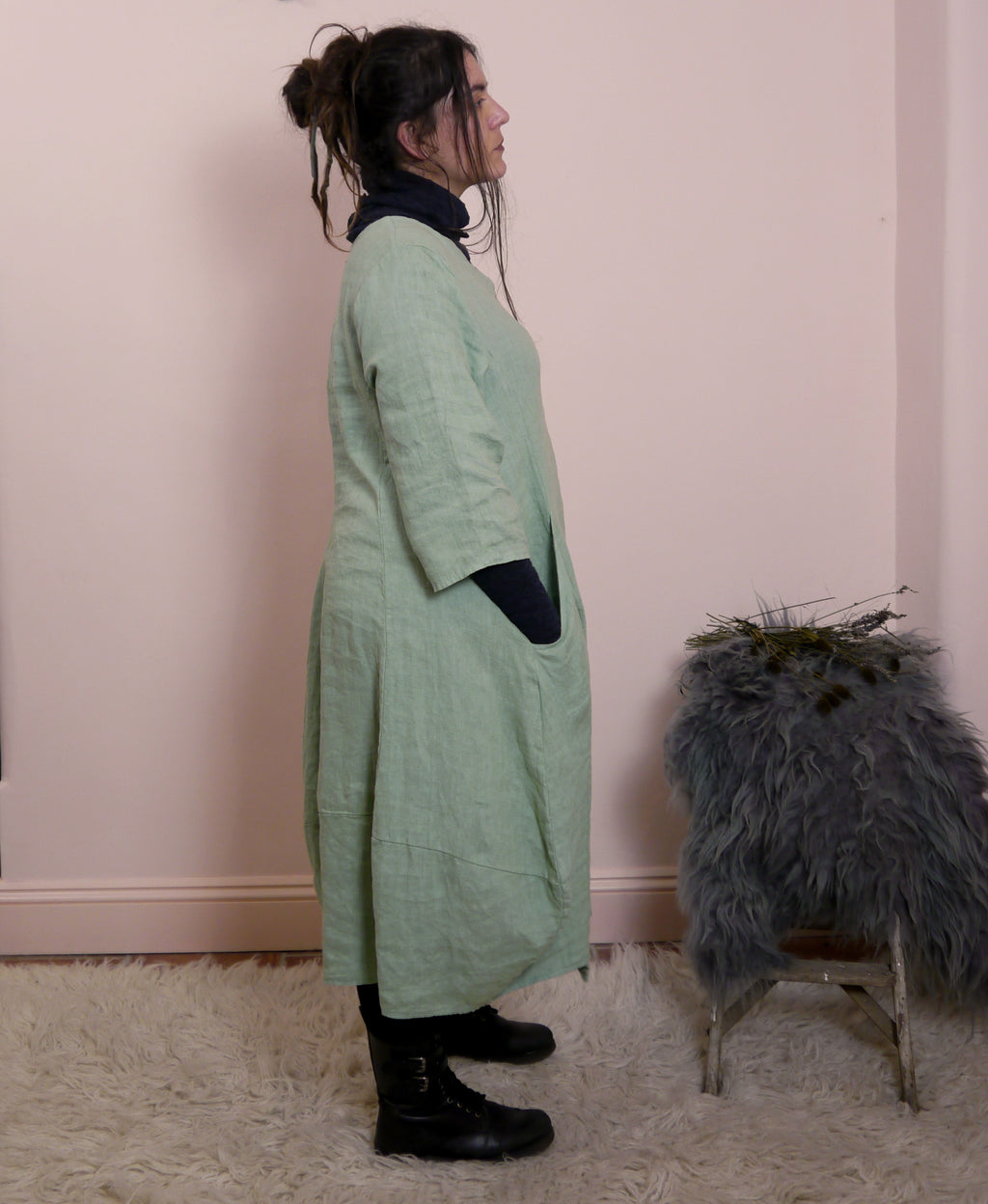 Linen V-neck Maxi Dress in Seafoam