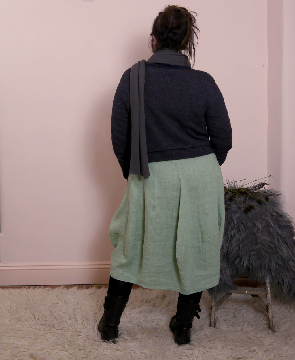 Linen V-neck Maxi Dress in Seafoam