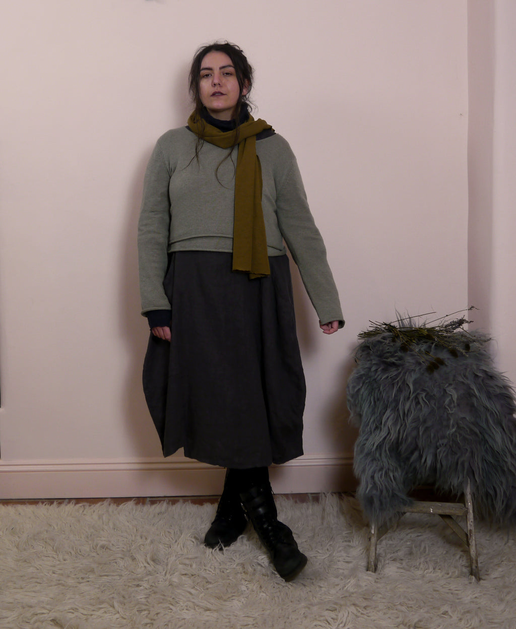 Linen V-neck Maxi Dress in Soot