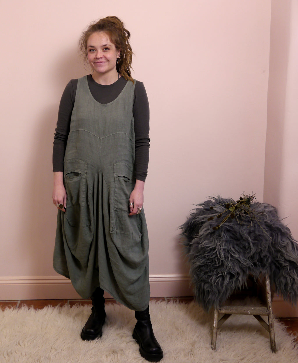 Linen Sleeveless Midi Dress in Lichen