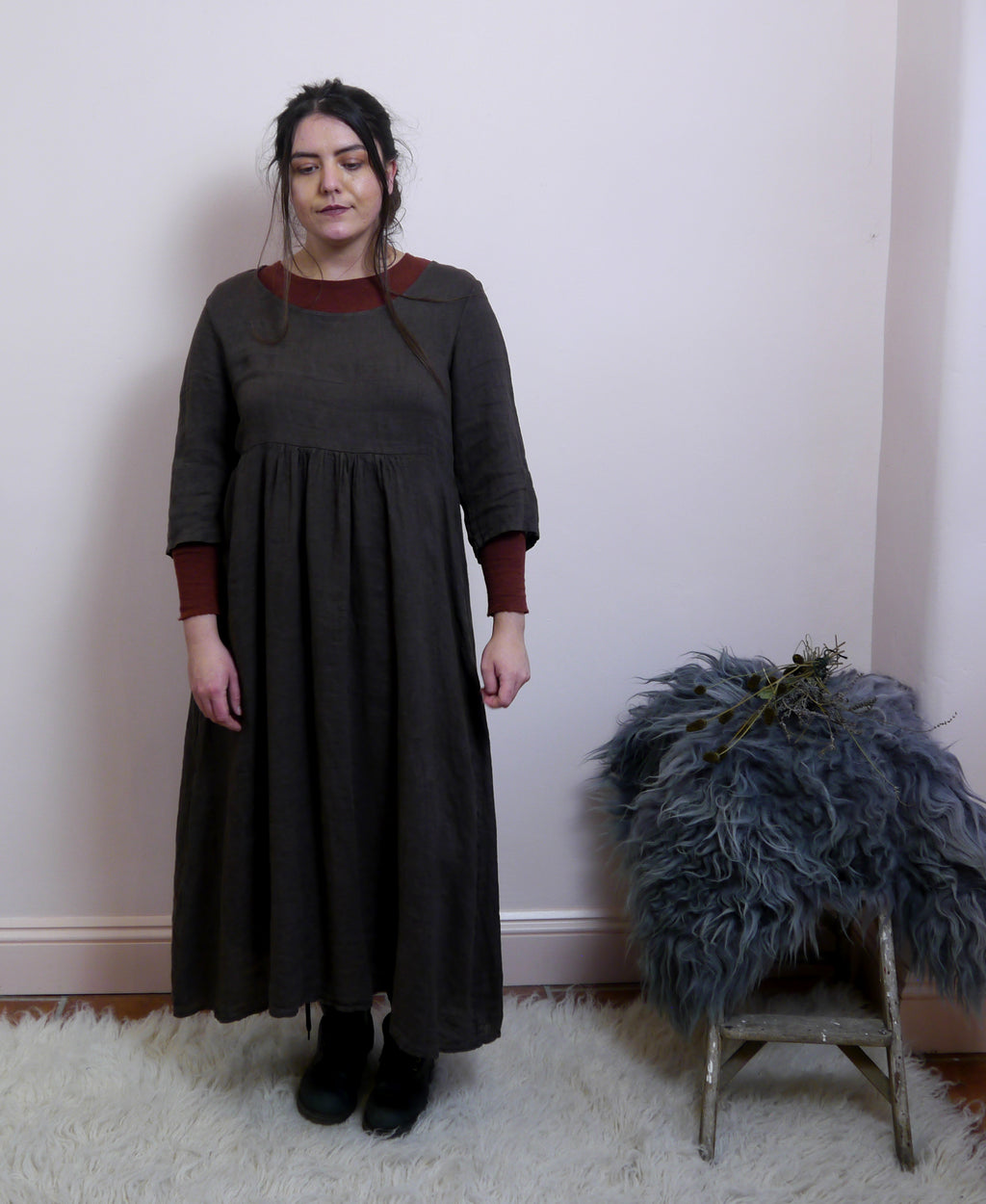 Linen Maxi 3/4 Sleeve Round Neck Dress in Bark