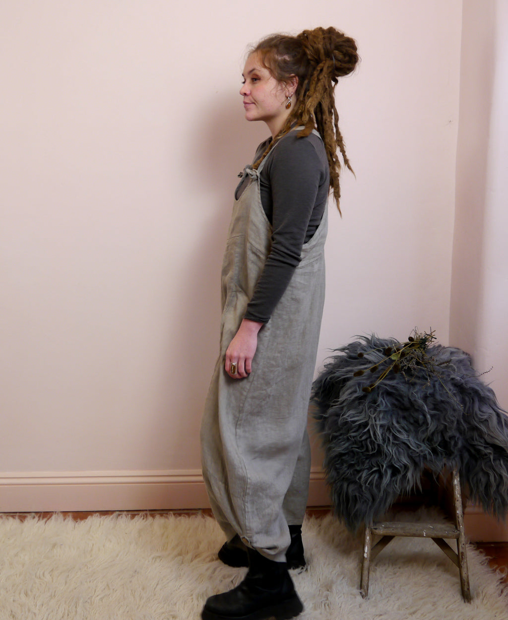 Linen Dungarees with Pockets in Mole