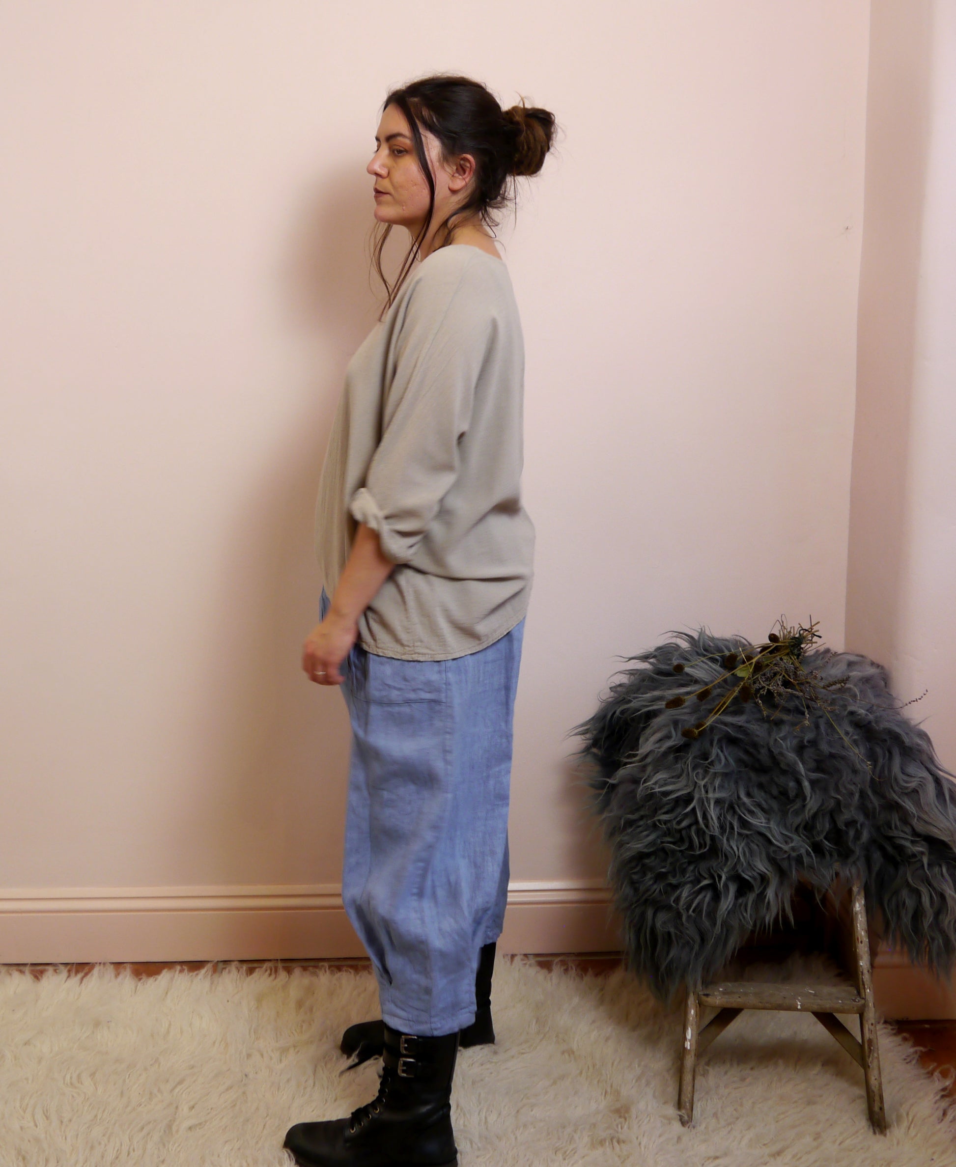 Cotton/Linen Plus Size Layering Top in Mole