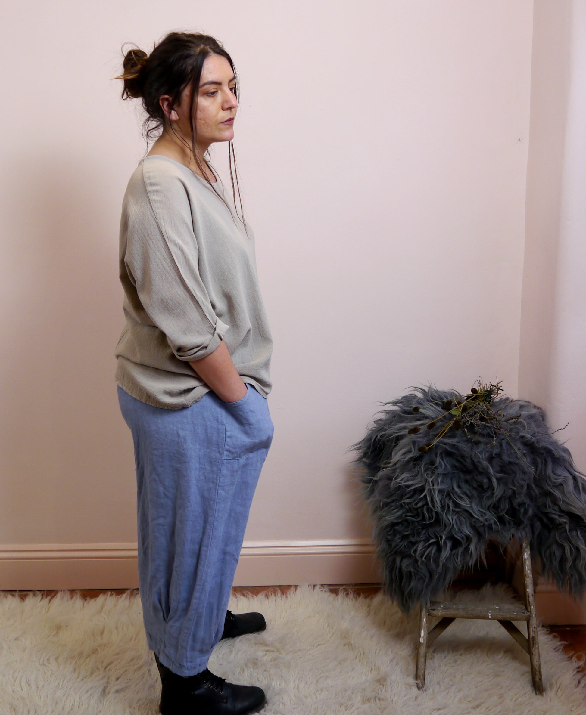 Cotton/Linen Plus Size Layering Top in Mole