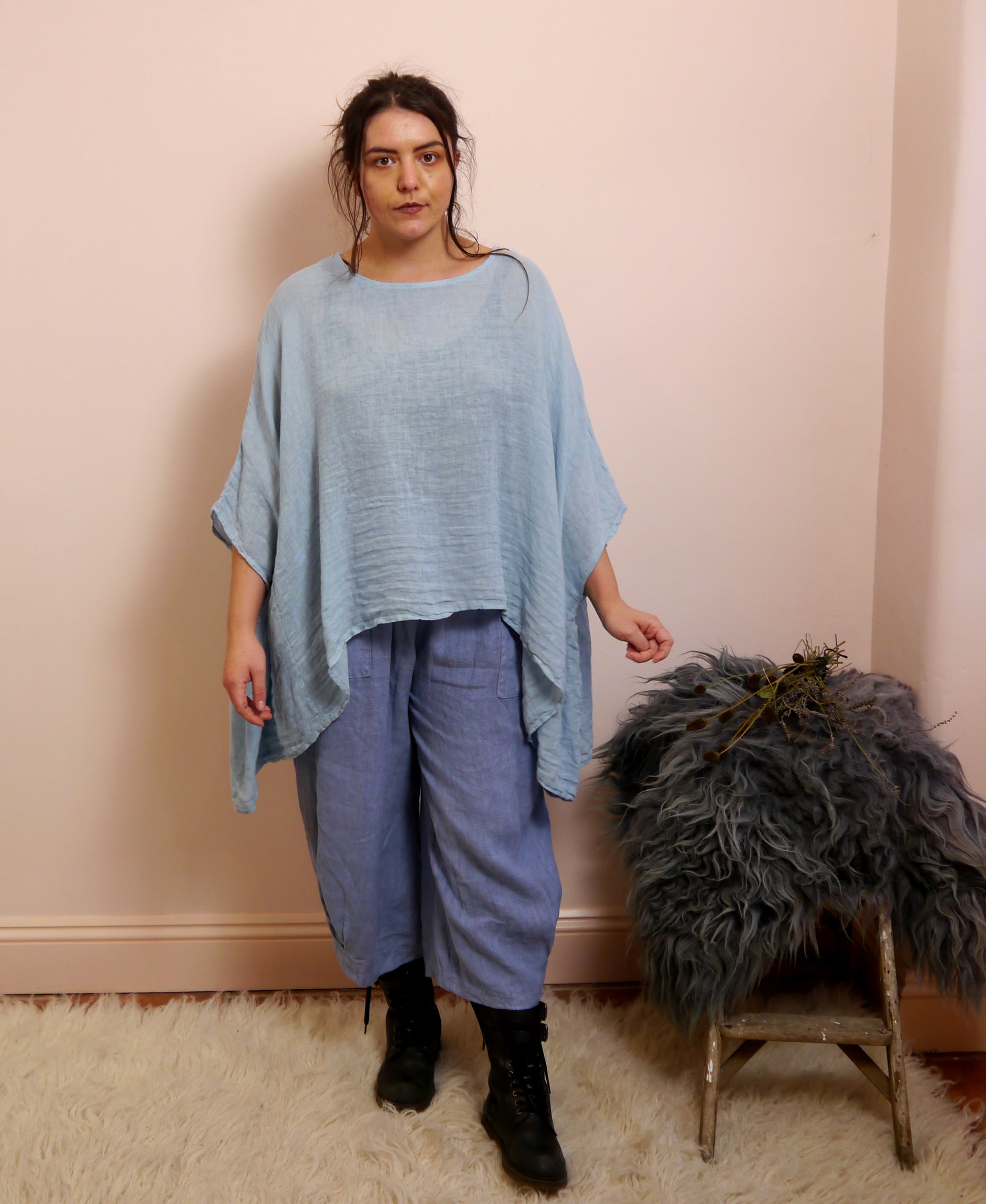 3/4 Sleeve Linen Batwing Oversized Drape Top in Sky