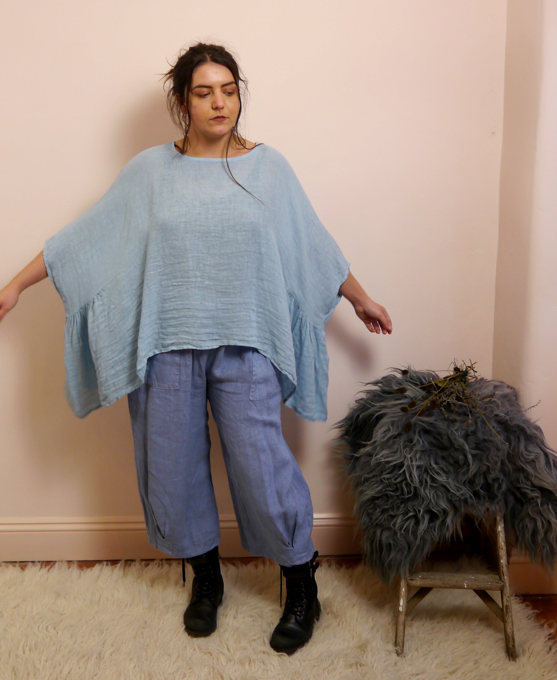 3/4 Sleeve Linen Batwing Oversized Drape Top in Sky