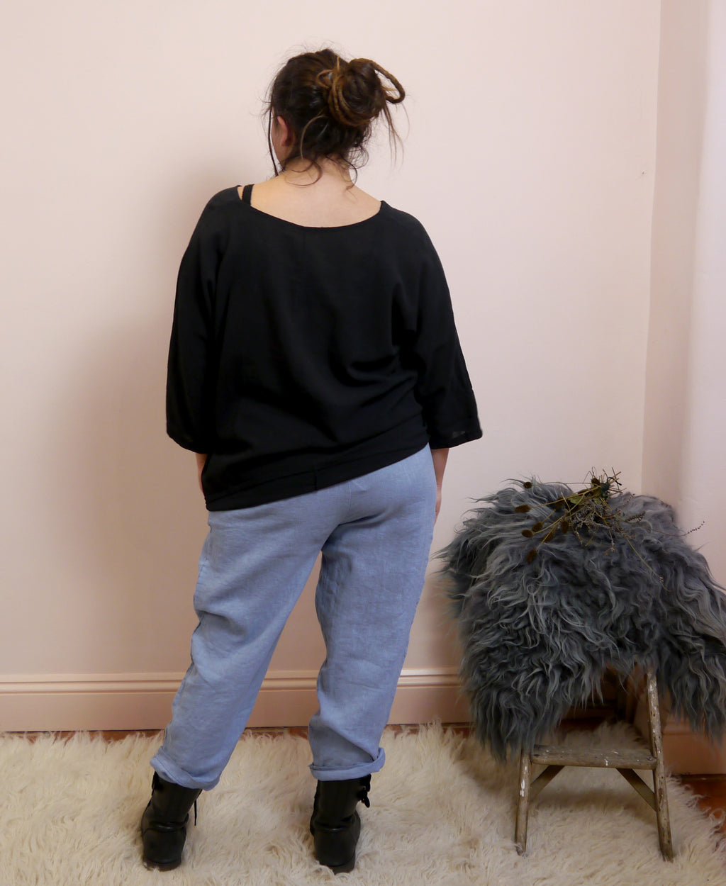 Cotton/Linen Plus Size Layering Top in Black