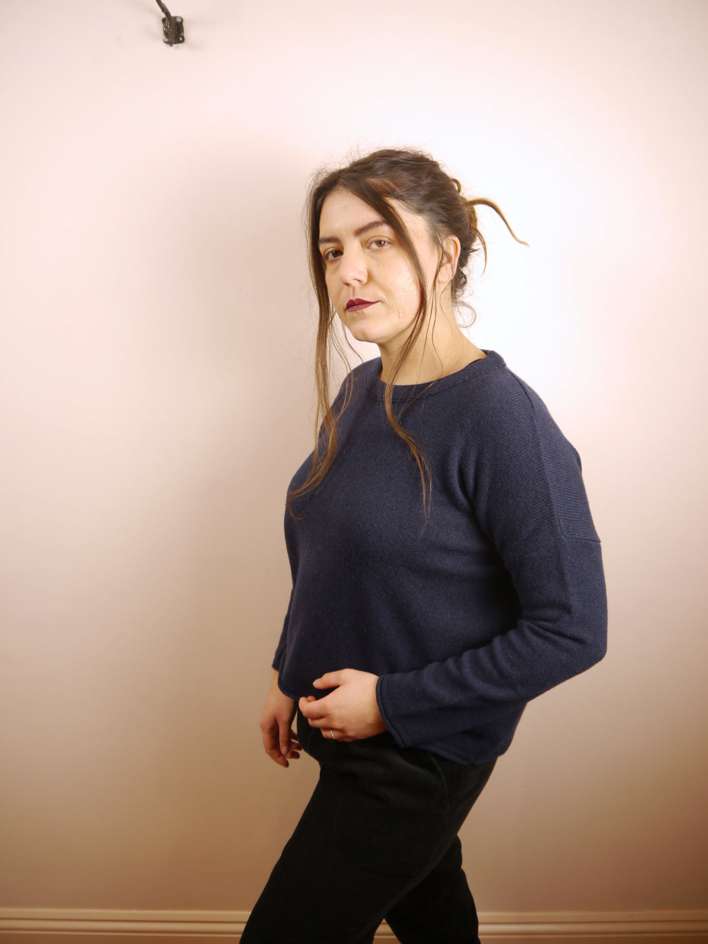 Lambswool Cashmere Round Neck Boxy Jumper in Navy Blue Marl