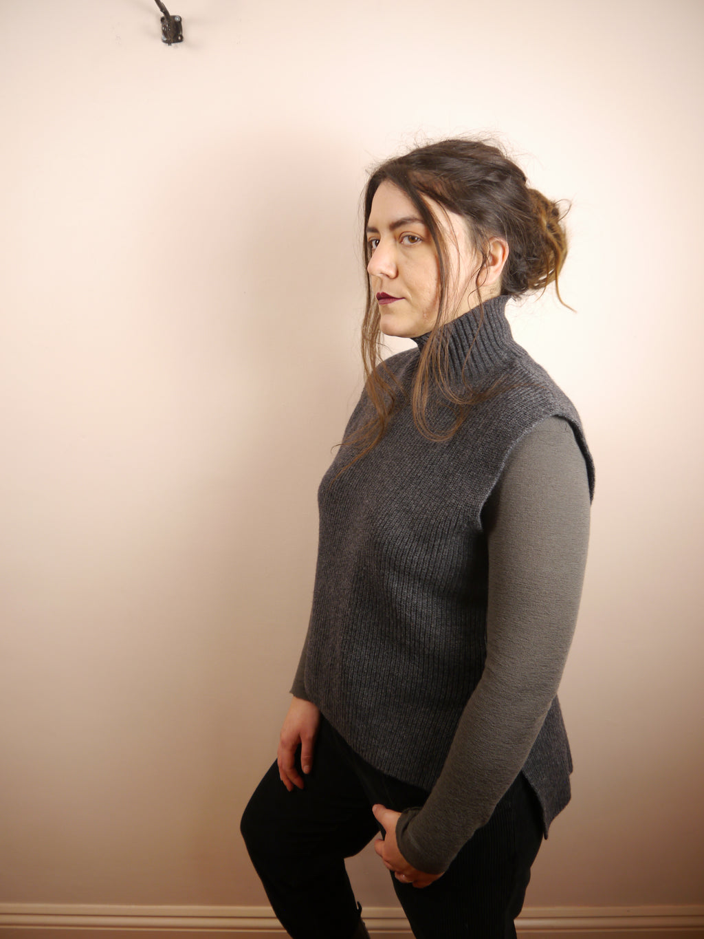 Lambswool Cashmere High Neck Sweater Vest in Charcoal Dark Grey Marl