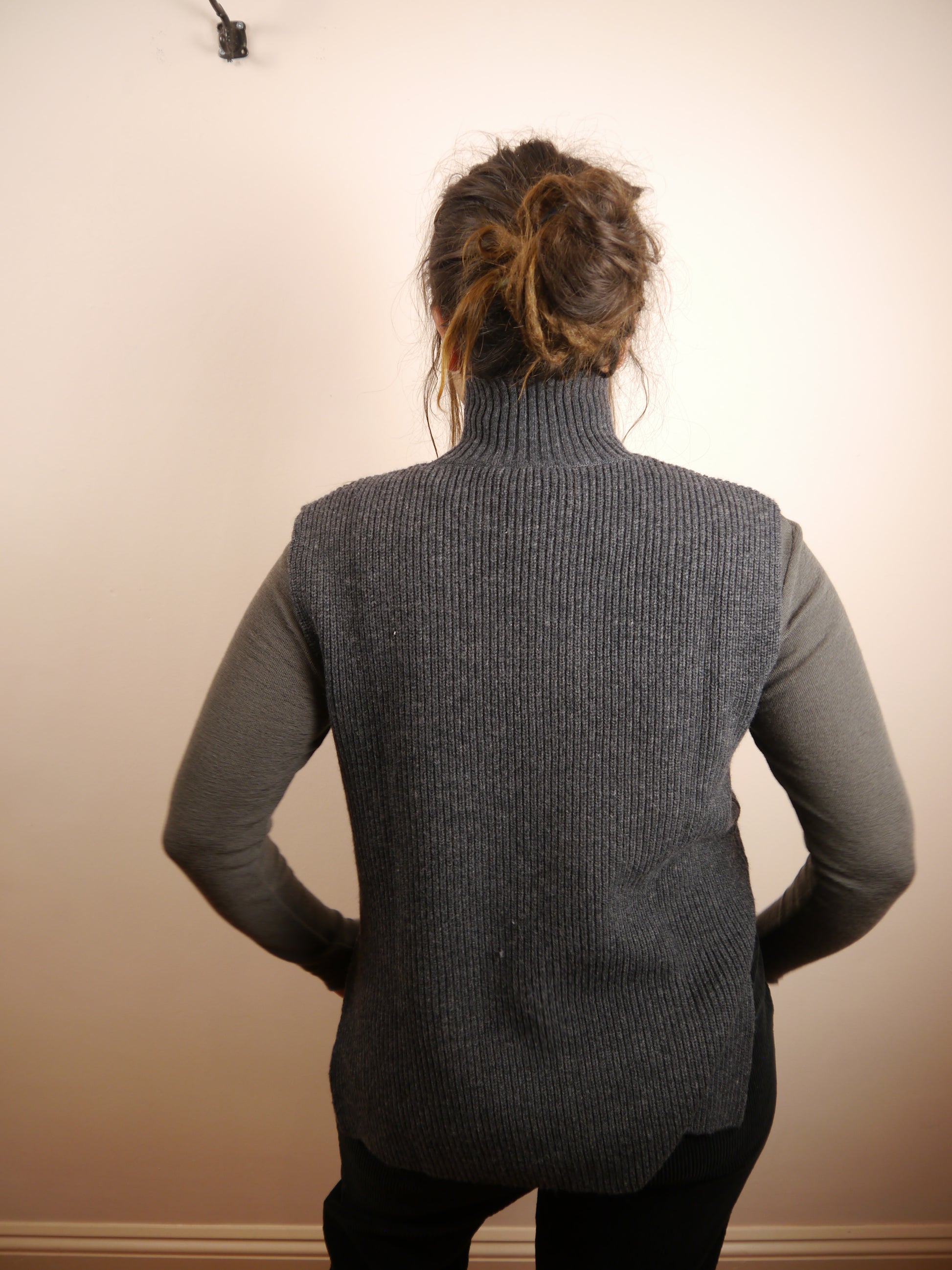Lambswool Cashmere High Neck Sweater Vest in Charcoal Dark Grey Marl