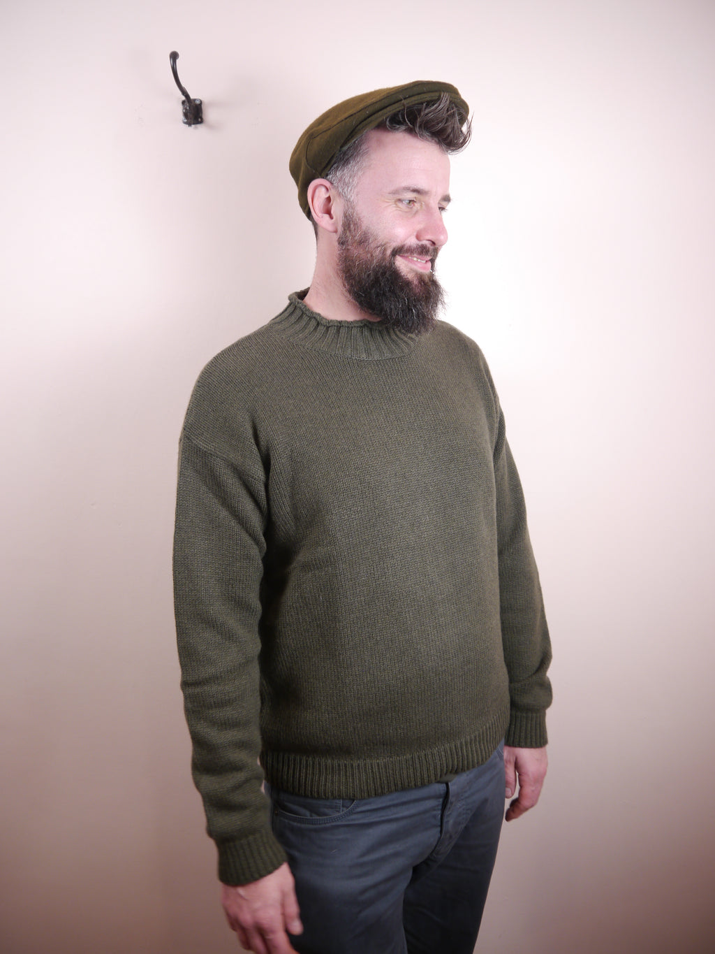 Mens cashmere lambswool jumper in Fir Forest Green