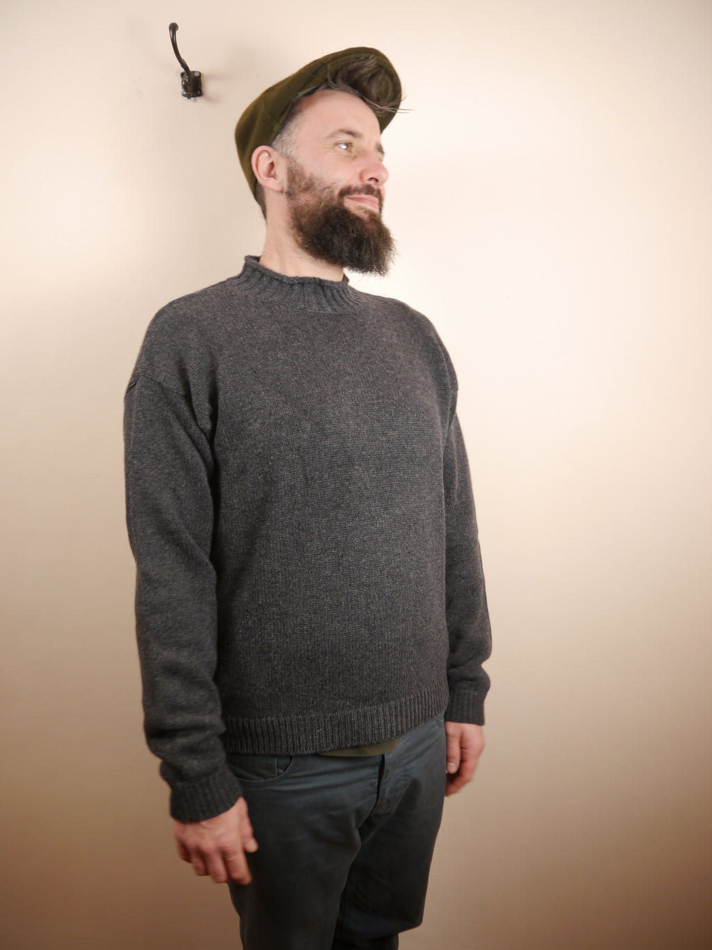 Mens cashmere lambswool jumper in Charcoal Grey