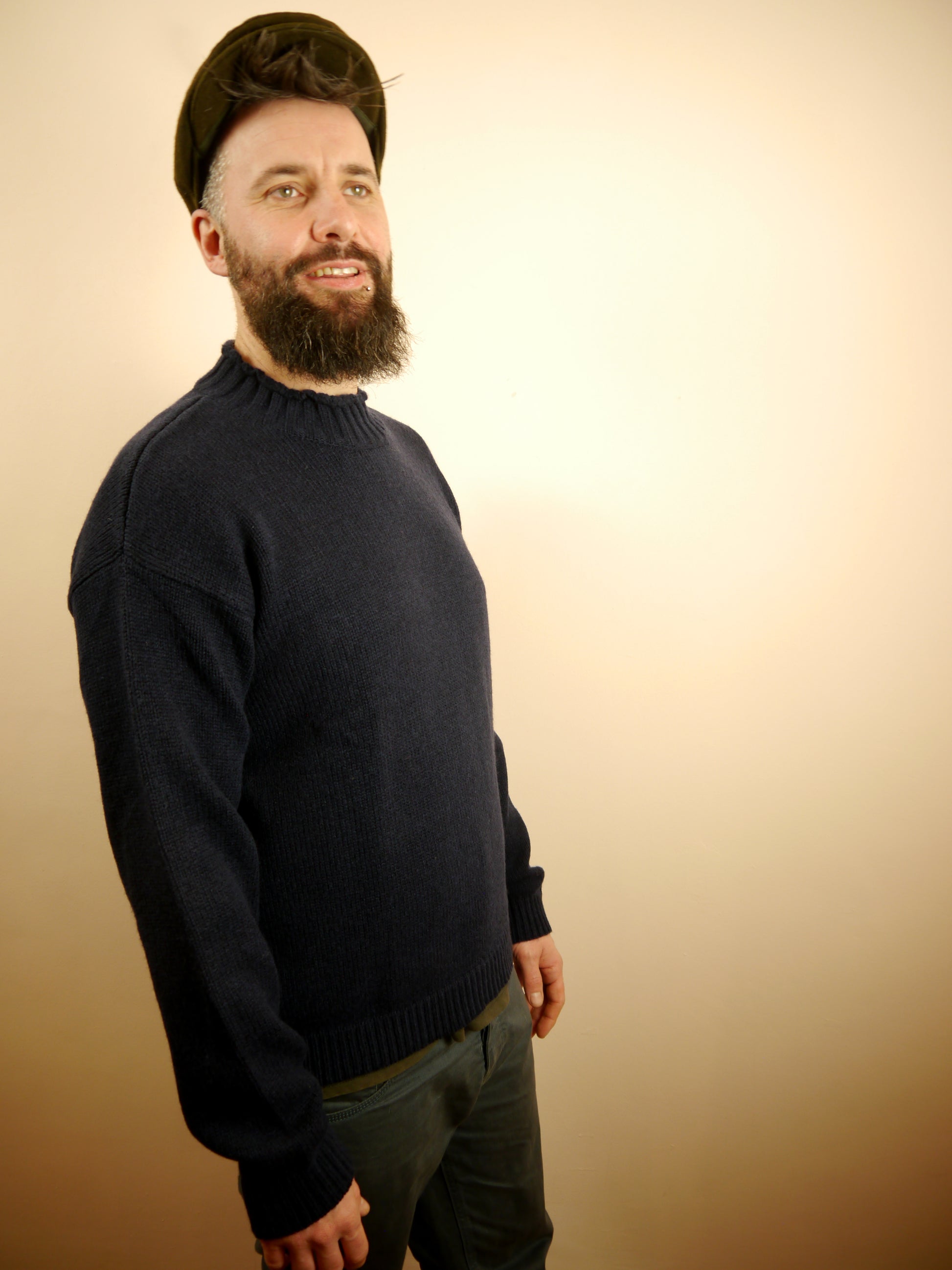 Mens cashmere lambswool jumper in Navy Blue