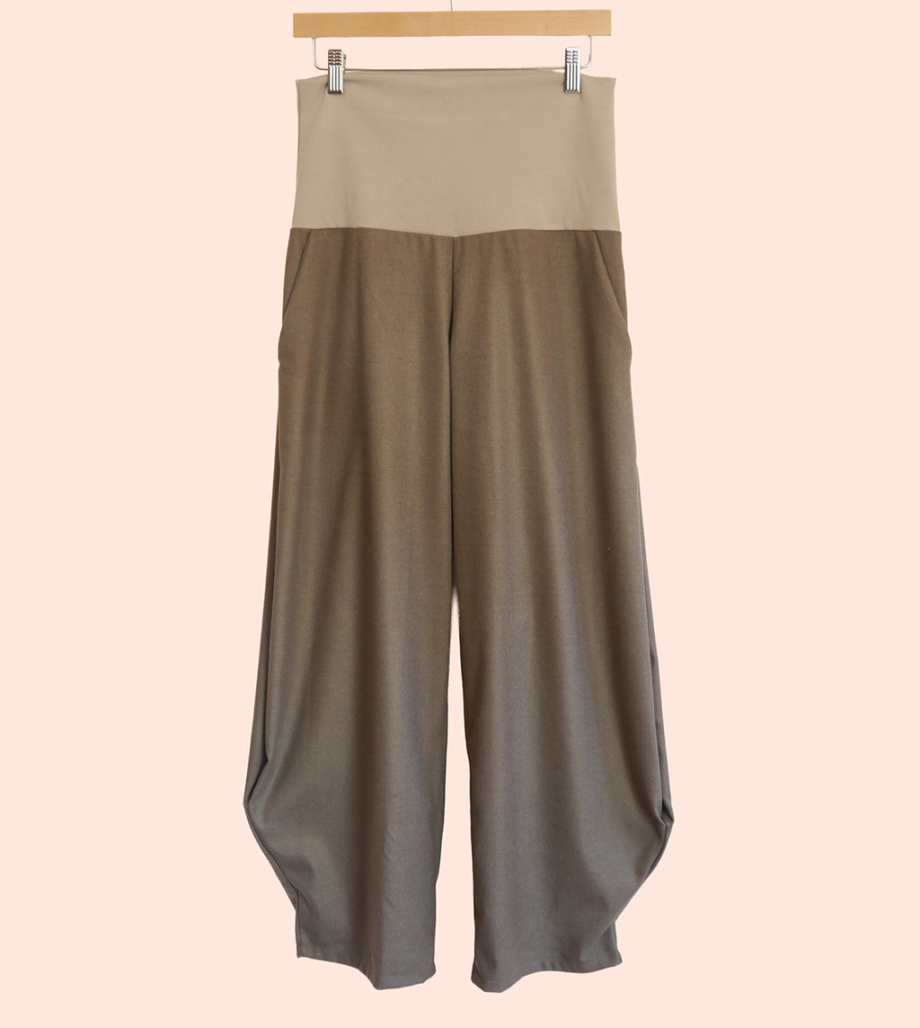 Sartoria Ismara Wool Viscose Side Pleat Art Trousers in Mouse