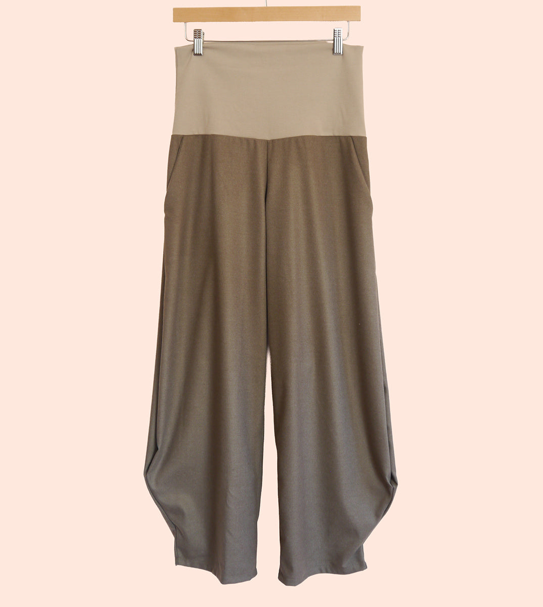 Sartoria Ismara Wool Viscose Side Pleat Art Trousers in Mouse