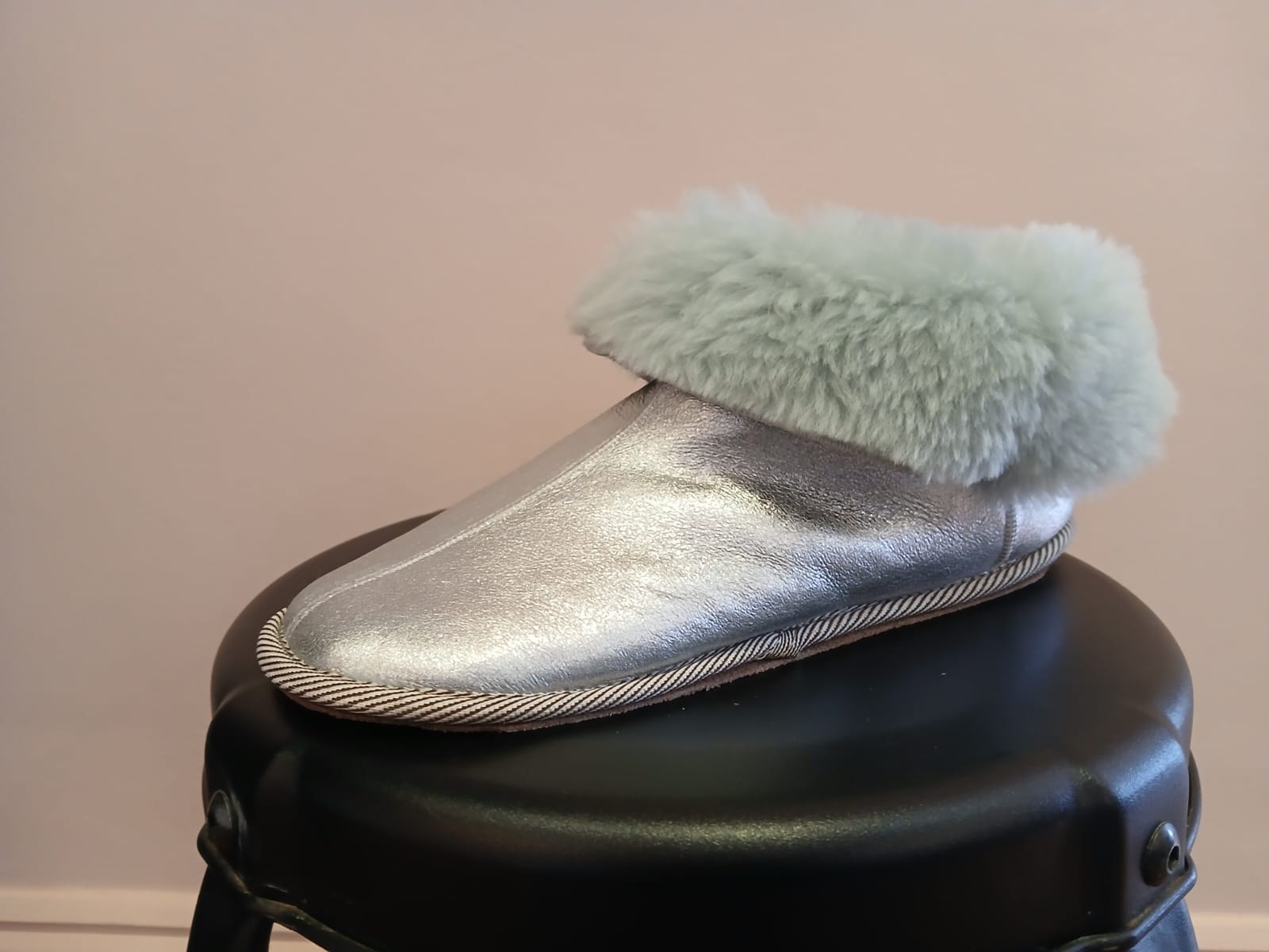 PATIQ Slipper in Silver/Aqua