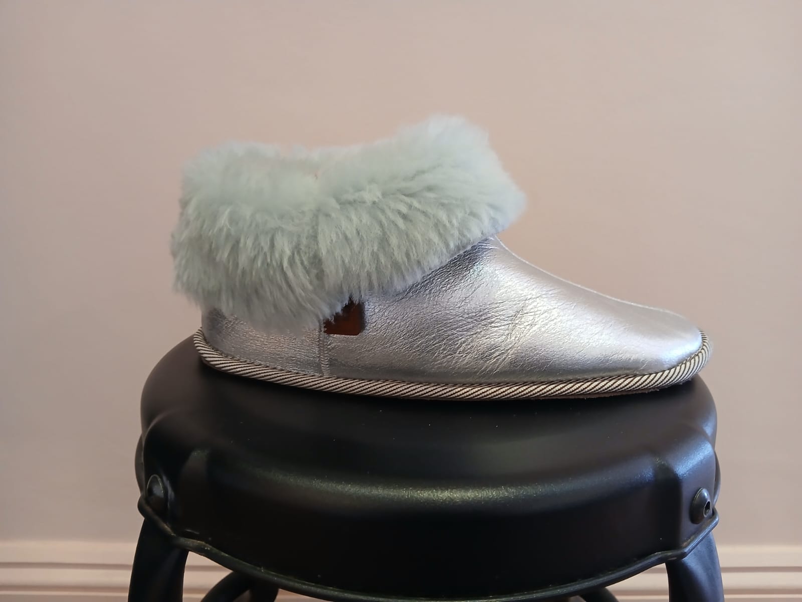 PATIQ Slipper in Silver/Aqua
