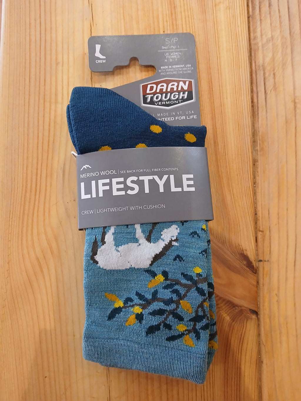 Darn Tough Merino Wool Blend Lightweight Crew Socks Wildlife Women