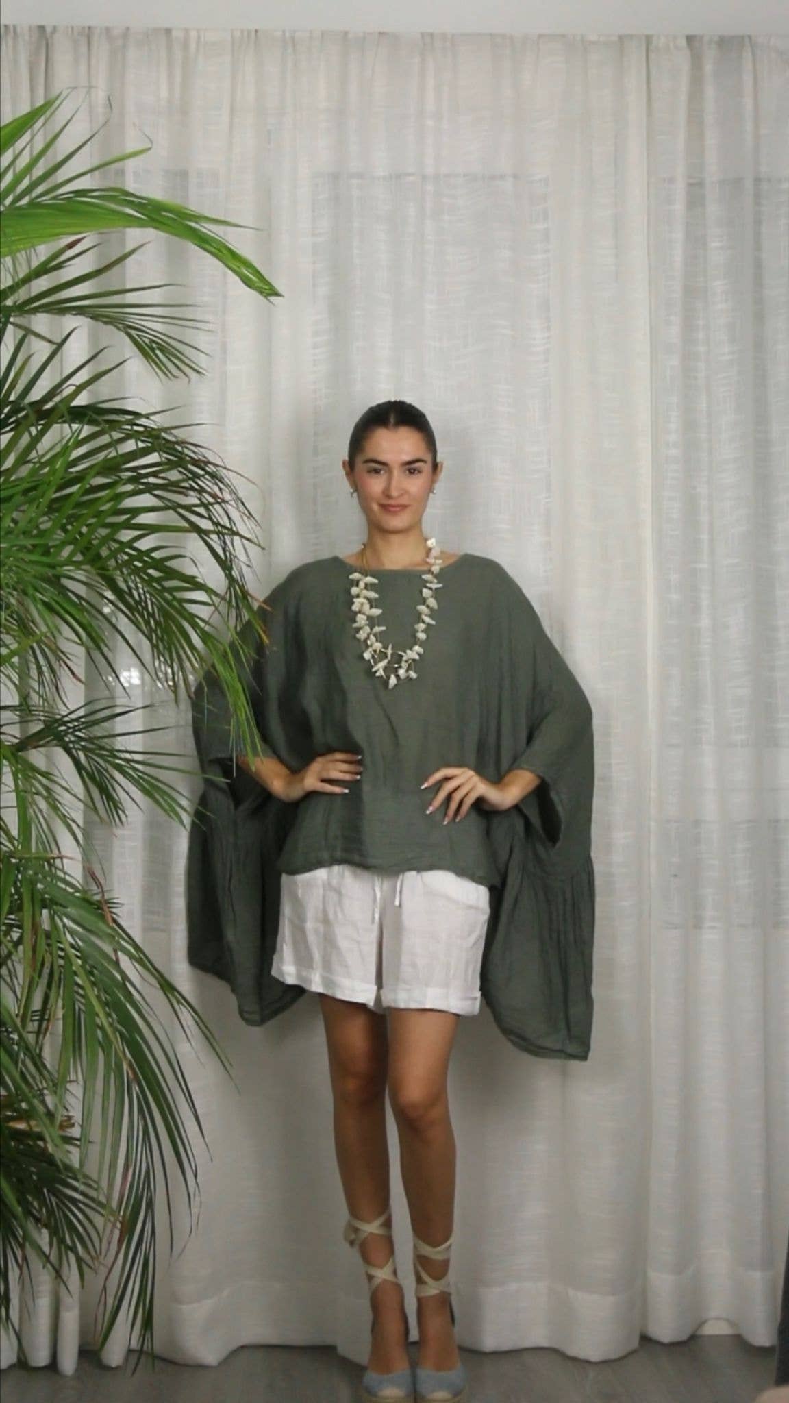 3/4 Sleeve Linen Batwing Oversized Drape Top in Sky