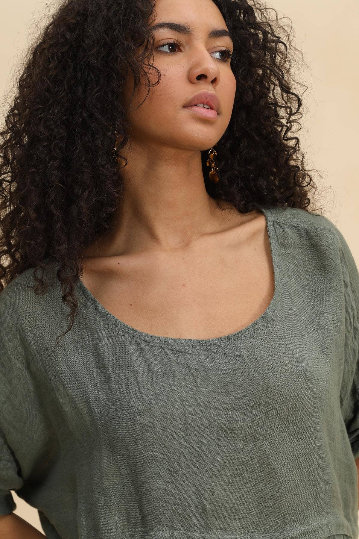 Short Sleeve Linen Tunic in Soot