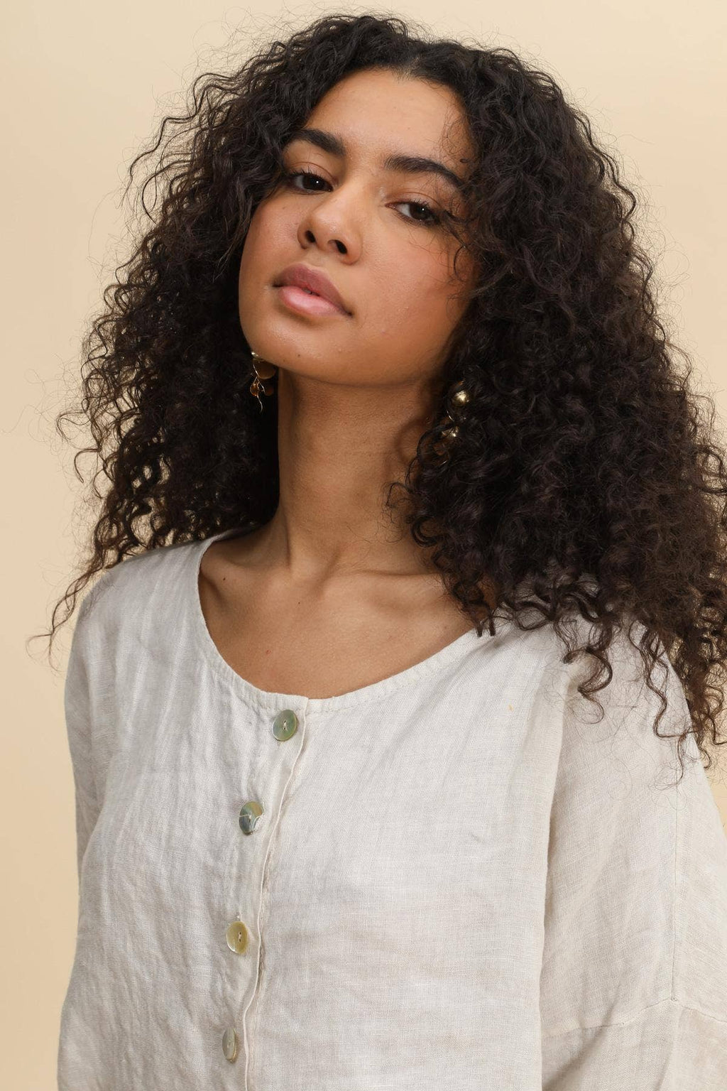 3/4 Sleeve Linen button up Top in Moss